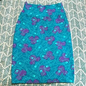 Minnie Mouse lularoe Disney Skirt XS great condition